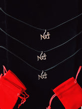Cargar imagen en el visor de la galería, NATHASSIA Signature Pendant
